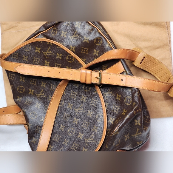 Authentic Louis Vuitton Saumur35 - Picture 8 of 16